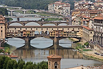 Florencja, mosty na Arno, 1-szy Ponte Vecchio