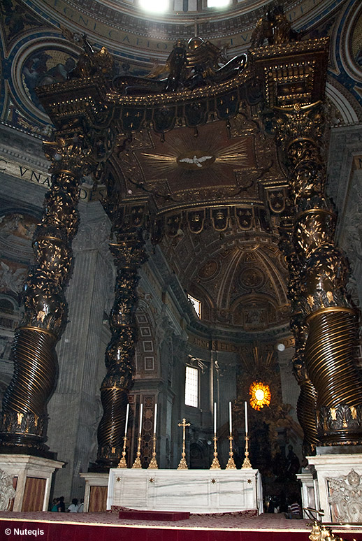 Watykan, bazylika św. Piotra, baldachim czyli cyborium Berniniego ponad grobem patrona