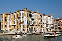 Wenecja, pałace z mostu della Accademia