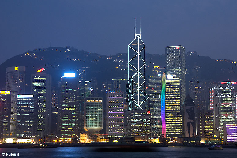 Hongkong by night