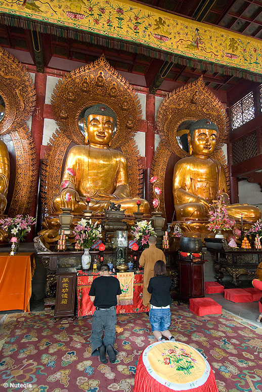 Chiny, Kanton, w świątyni