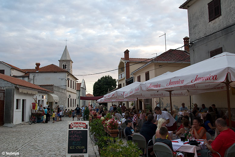 Chorwacja, g����wna ulica Nin