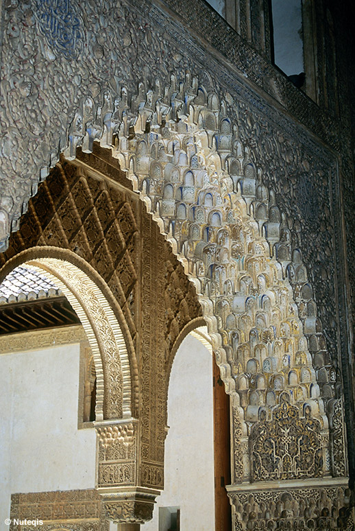 Alhambra, ozdobne ��uki w Pa��acach Nasryd��w