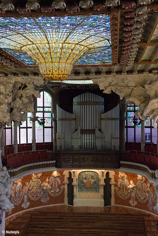 Barcelona, Pałac muzyki katalońskiej - sala koncertowa z niezwykłym stropem