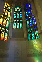 Barcelona, witraże w Sagrada Familia