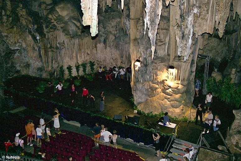Andaluzja, Cueva de Nerja, przygotowania do wyst��p��w flamenco