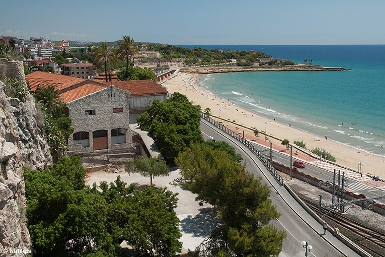 Katalonia, widok z klifu, z Balcó del Mediterrani w Tarragonie