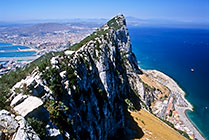 Skała Gibraltarska - The Rock, w głębi Hiszpania