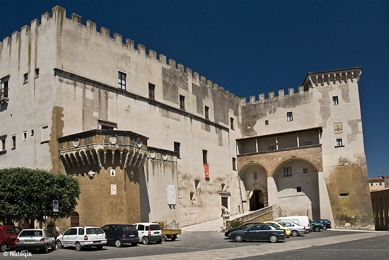 Pitigliano, Palazzo Orsini