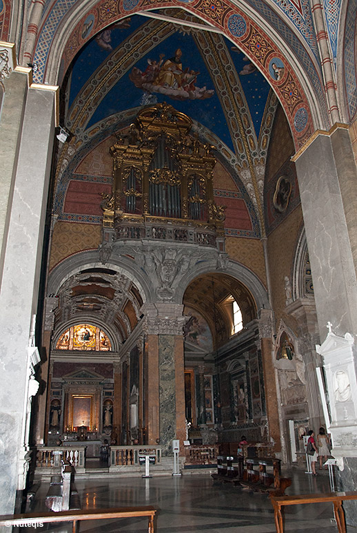 Rzym, wn��trze ko��cio��a Santa Maria sopra Minerva
