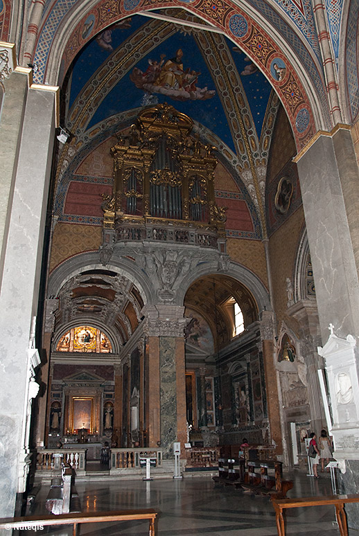 Rzym, wnętrze kościoła Santa Maria sopra Minerva