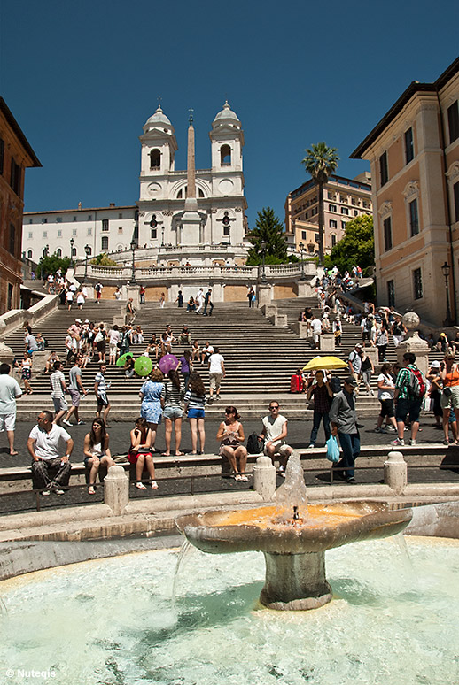Rzym, Fontana della Barcaccia i schody hiszpa��skie