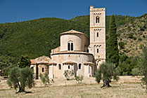 Okolice Montalcino, opactwo Sant'Antimo