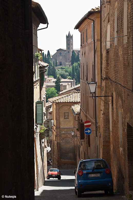 Siena, jedna z malowniczych uliczek