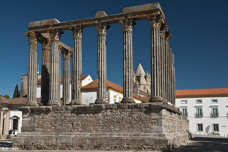 Portugalia, Évora - rzymska świątynia Diany