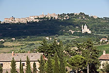 Toskania - Montepulciano, poniżej kościół San Biagio Toskania - Montepulciano, poniżej kościół San Biagio