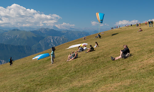 Paralotnie nad Monte Baldo2